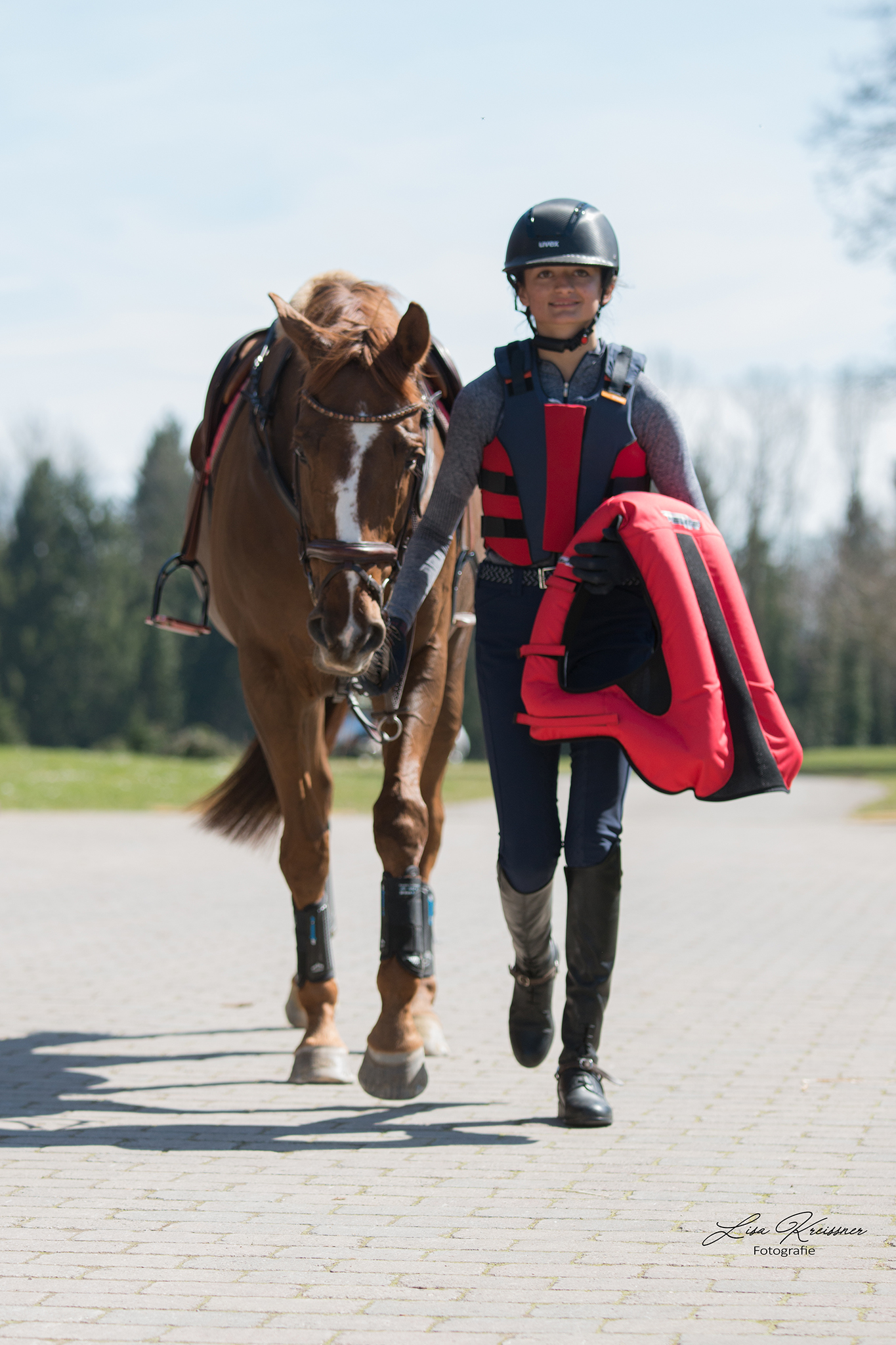 Sicherheitswesten und Airbags für den Reiter Reitsport Live